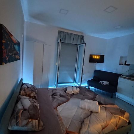 Bro And Sis House Apartment Naples Luaran gambar