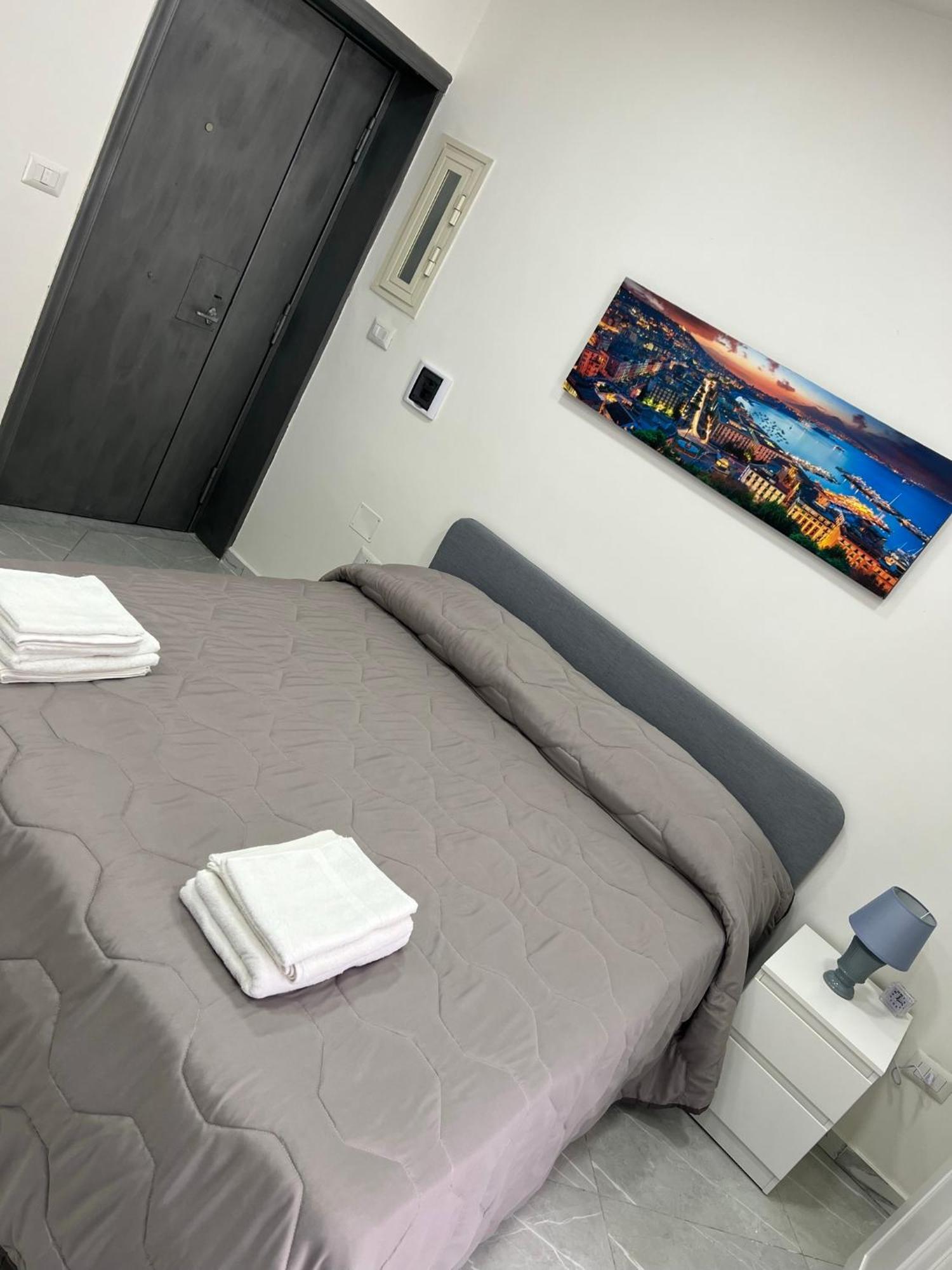 Bro And Sis House Apartment Naples Luaran gambar