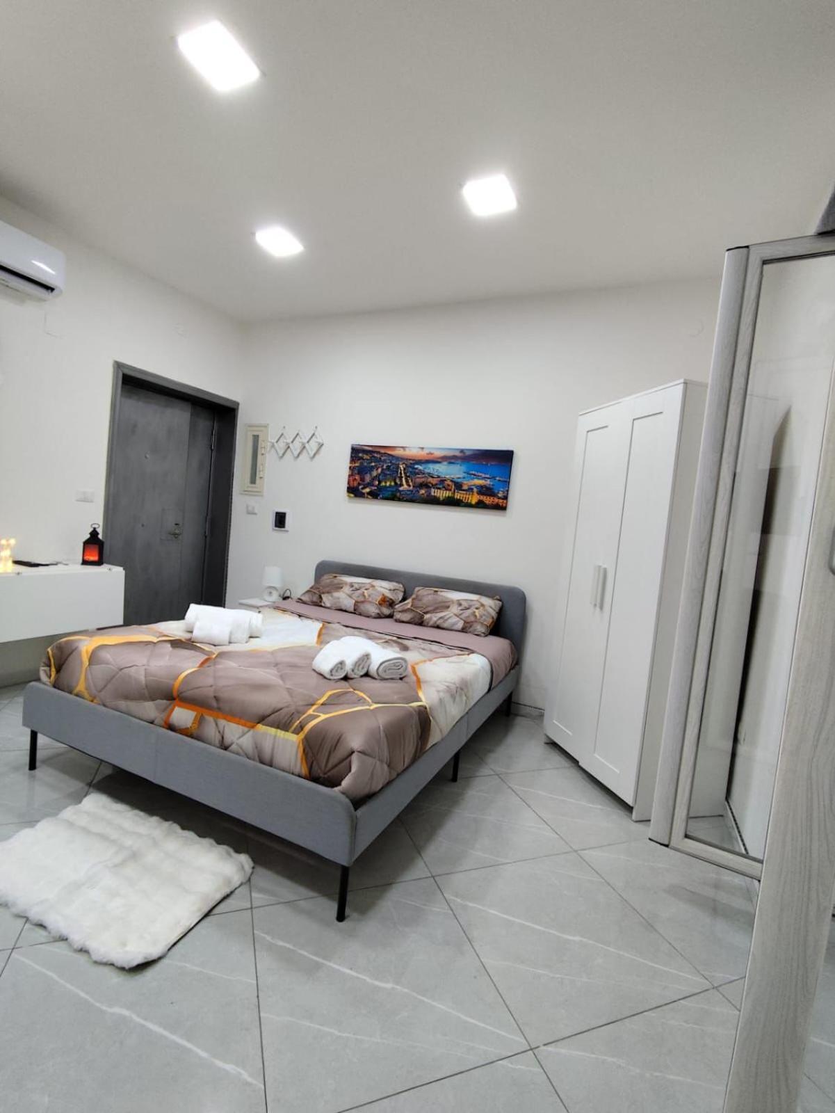 Bro And Sis House Apartment Naples Luaran gambar